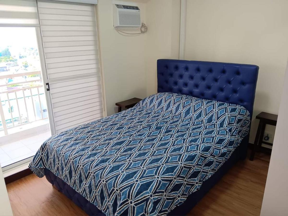 Smith's Place - B&B Manila