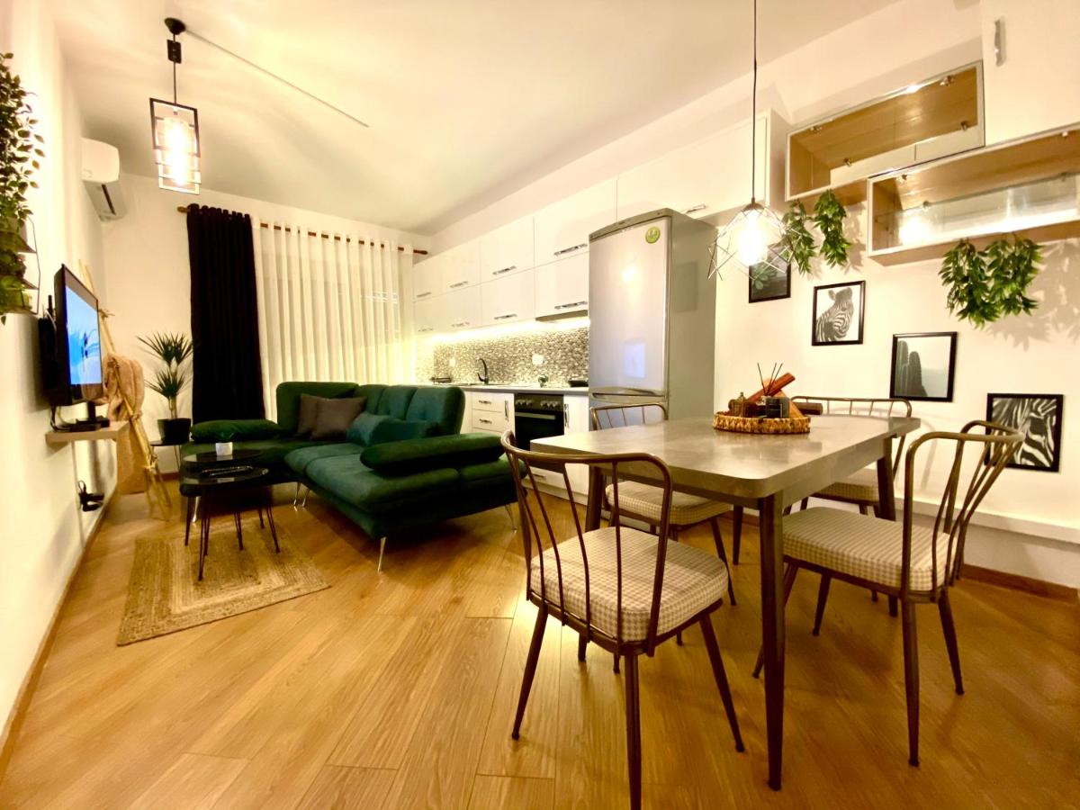 Apartment mit 2 Schlafzimmern und Balkon