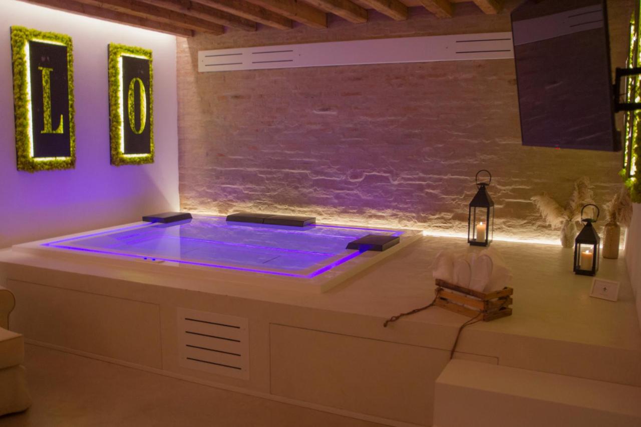 King Suite with Spa Bath