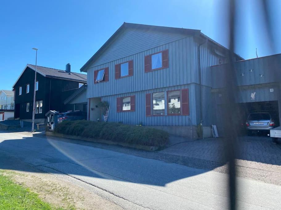 Cozy apartment near city center and nature - B&B Kristiansund