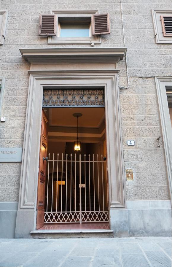 Strozzi Luxury Apartment - B&B Firenze