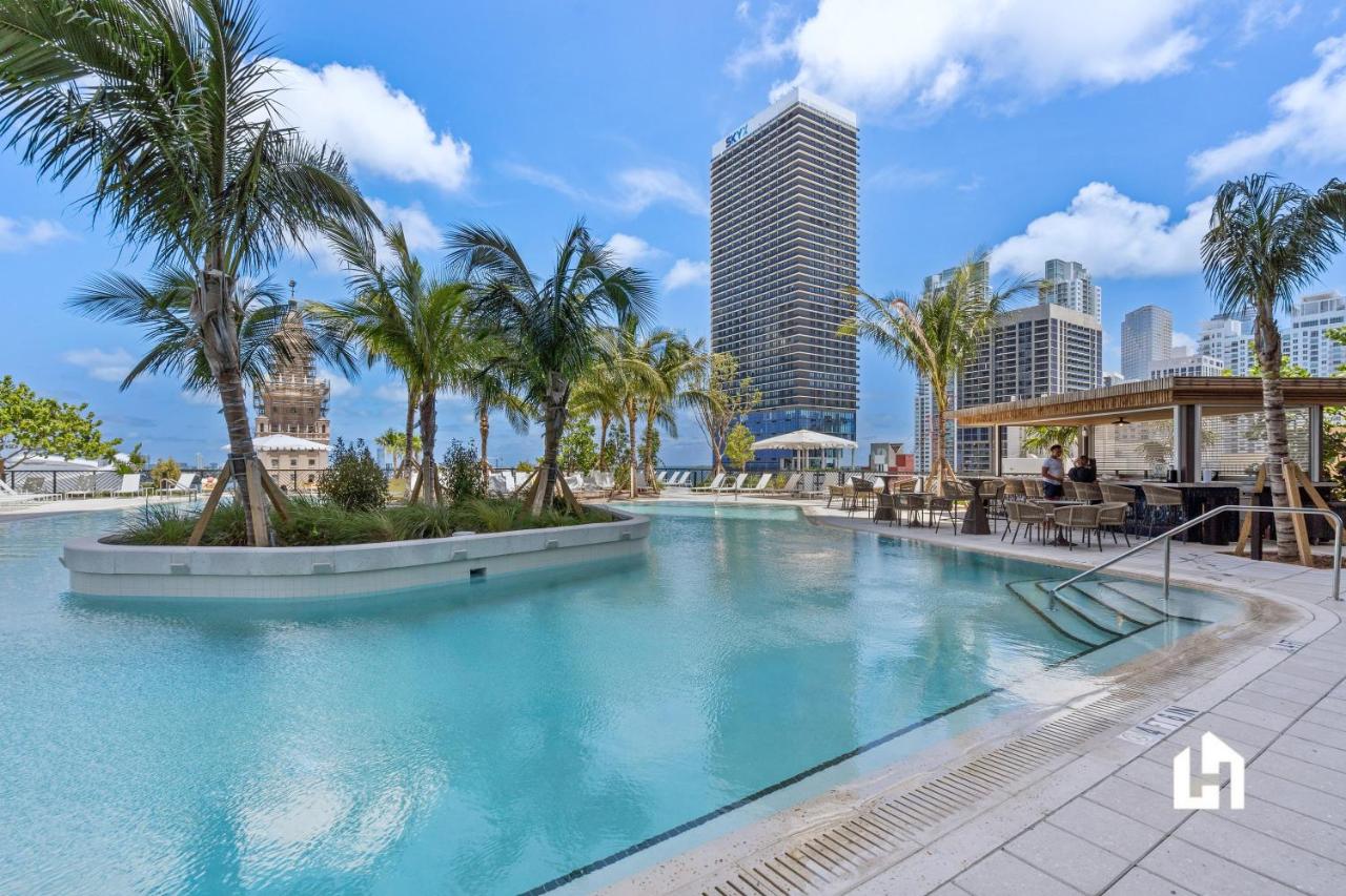 Stylish Apartments with Partial Ocean Views in Downtown! - B&B Miami