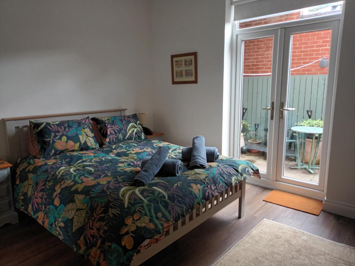 Fabulous Flat in Felixstowe near sea & centre - B&B