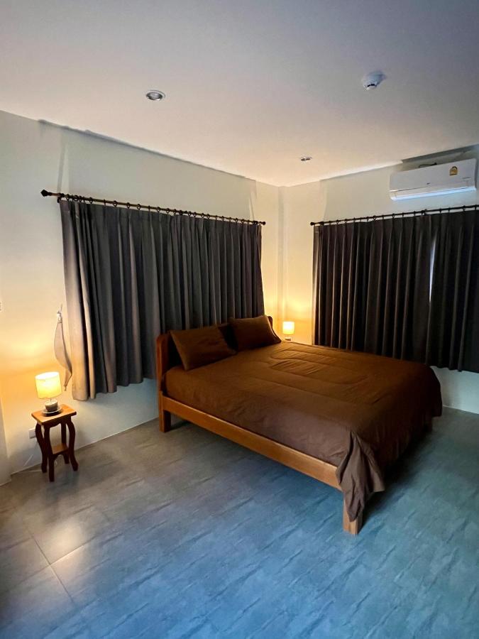 Deluxe Bungalow