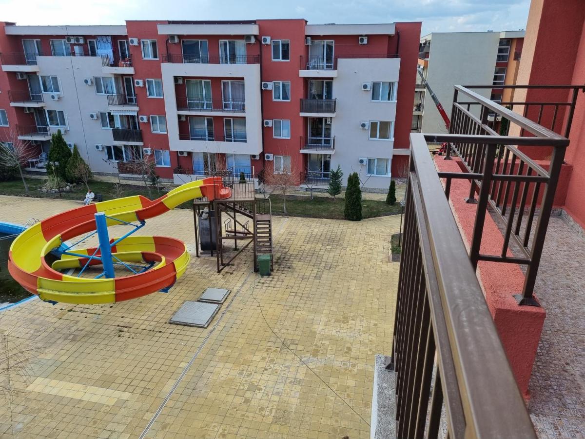 Sunny beach family apartment 302, Sluneční pobřeží - Bed and Breakfast Slanchev Bryag