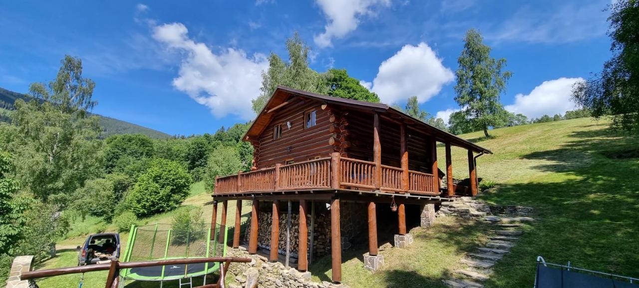 KANADSKY SRUB Stříbrnice - Ferienwohnung