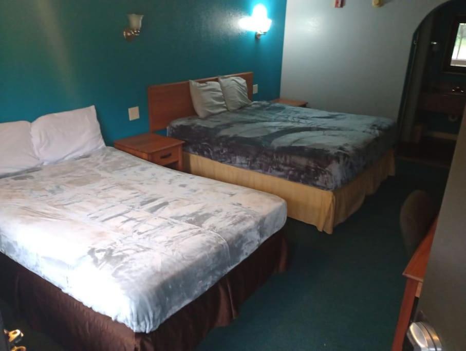 Hotel King Bed Hotel Studio 134 & Hot tub - Bed and Breakfast Livingston
