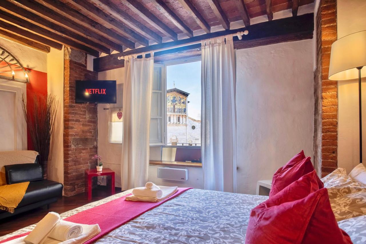 VISTA Sulla BASILICA - LUCCA Centro - Wifi - B&B Lucca