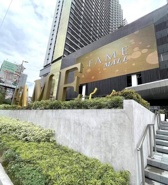 Fame Residence Mandaluyong Staycation Condo - Bed and Breakfast Manilla