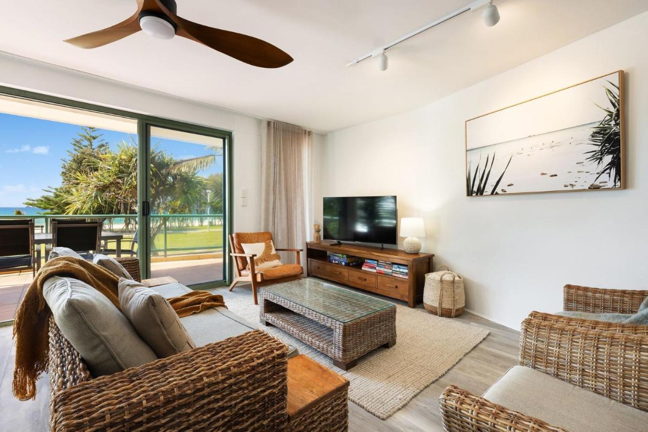 Apartment 3 Surfside - beachfront with ocean views - B&B Byron Bay