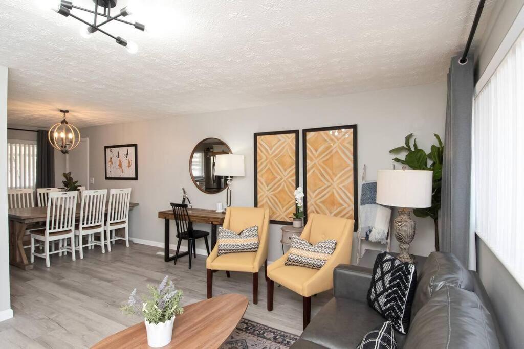 Sunny Ranch - Newly Remodeled - B&B