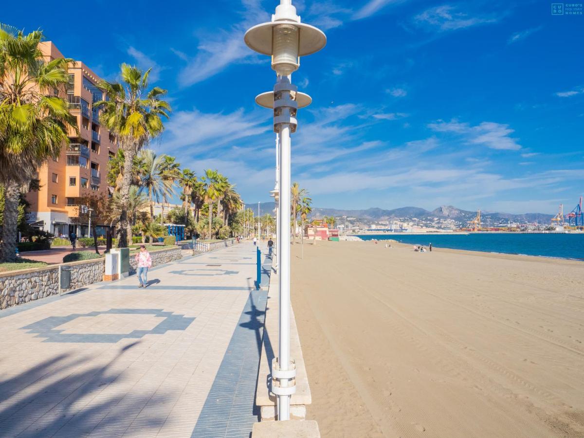 Beachfront Oasis Málaga - B&B Málaga