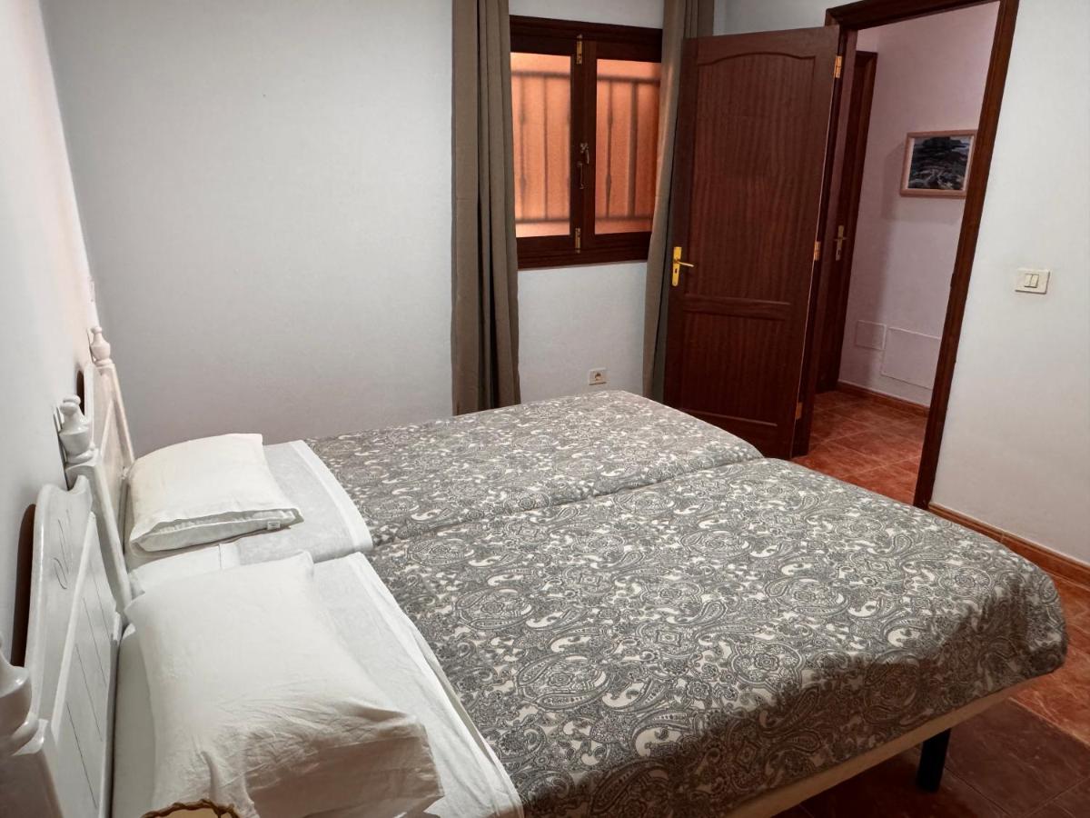 Apartamento de 2 dormitorios con balcón y vistas al mar