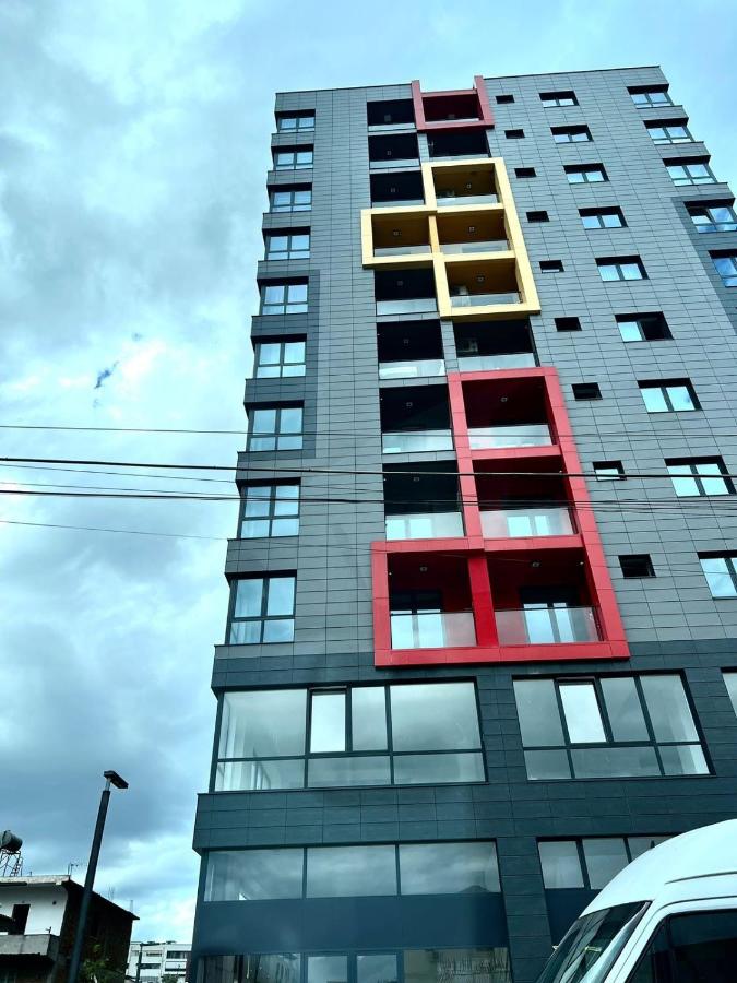 Apartment New Tirana - B&B