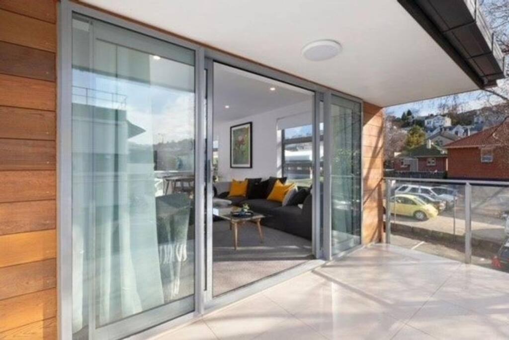 Modern Stopover, Free Parking - Bed and Breakfast Dunedin