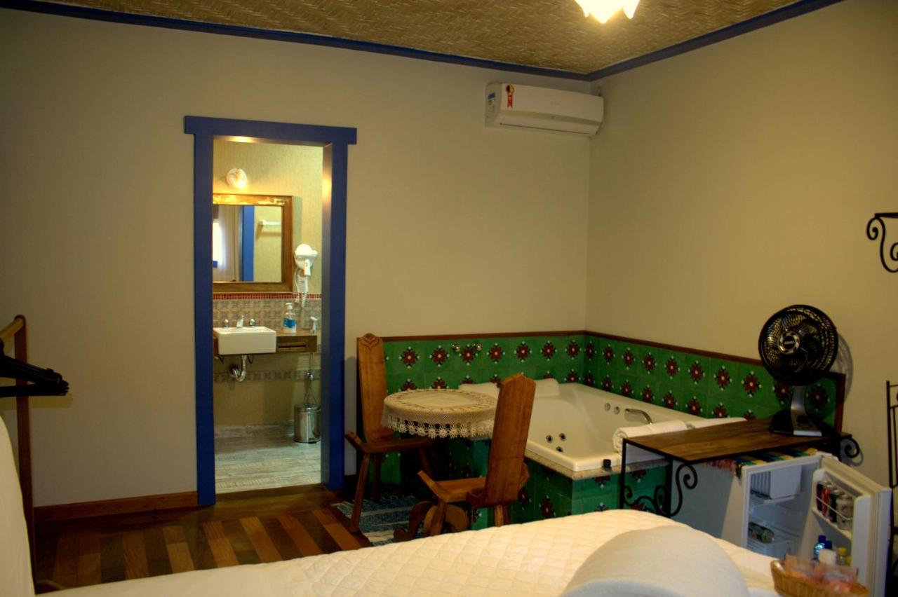 Doppelzimmer mit Whirlpool-Badewanne - Erdgeschoss
