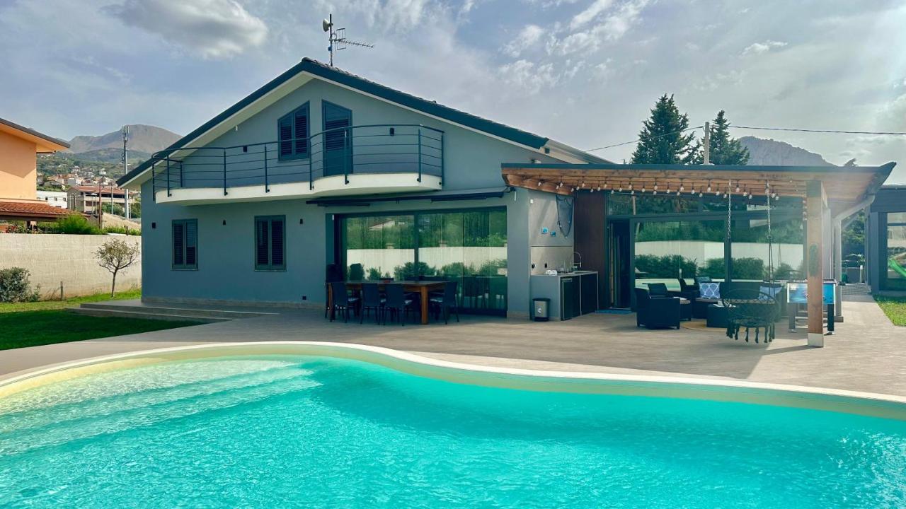Villa El Secreto Luxury con piscina, sauna e idromassaggio, vicina al mare e montagna - B&B Borgetto