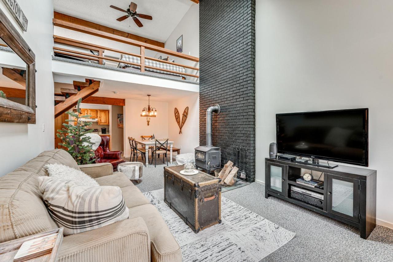 Bartlett Condo 1 Mi to Attitash Mountain Resort! - Bed and Breakfast Bartlett