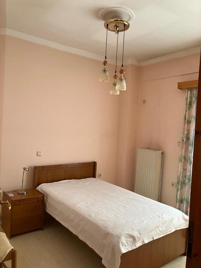 Three-Bedroom Apartment with Mountain View