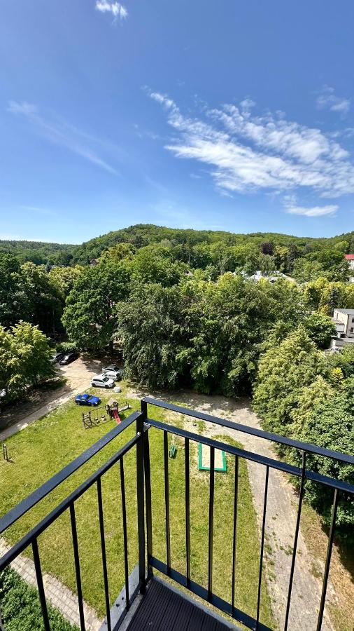 Sunny 2 bedroom apartment, free parking, high speed internet - B&B