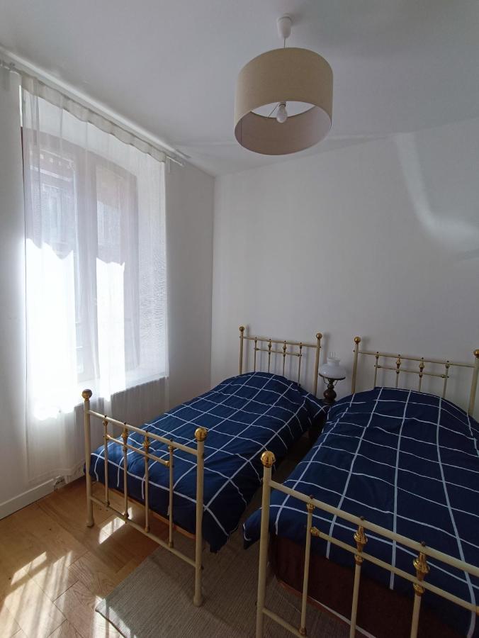 Camera Doppia con Letti Singoli