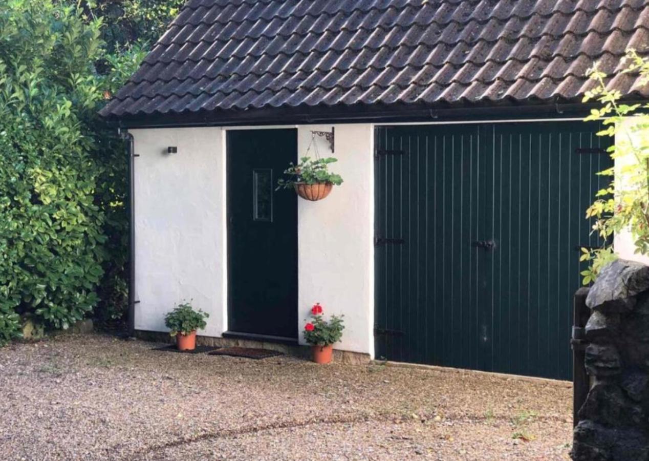 Riverside Dormer Mells nr Babington - B&B
