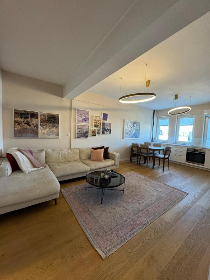 Heart of Prishtina cozy stay - B&B