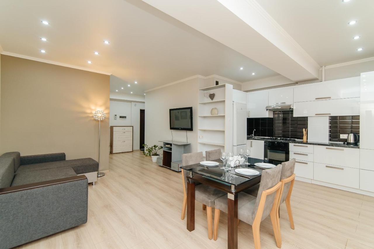LuxRent centr family apartments - B&B