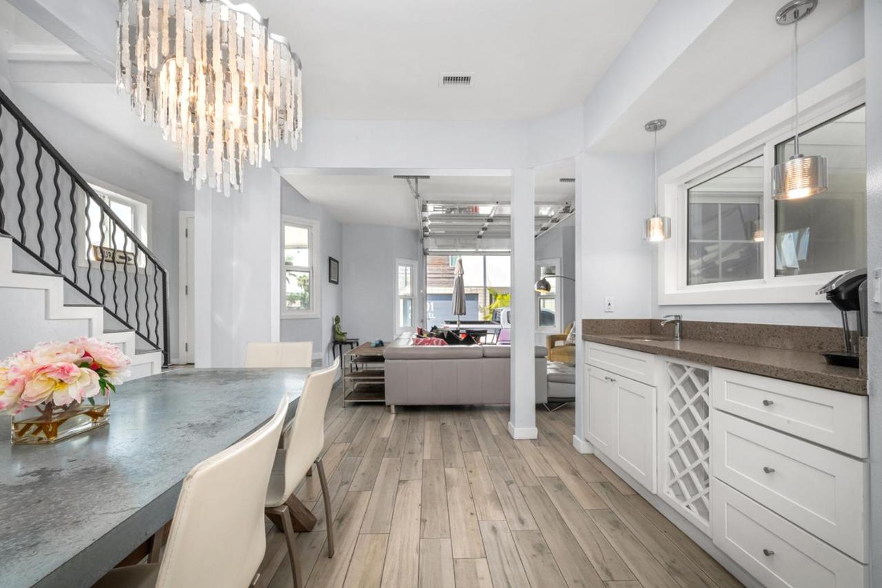 Stunning Casa Surf House in Newport with Parking Stunning Casa Surf House in Newport - Chambres d'hôtes Newport Beach