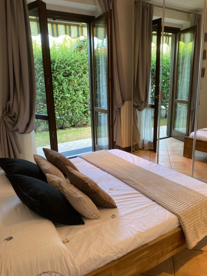 Appartamento con 2 Camere da Letto e Vista Giardino 