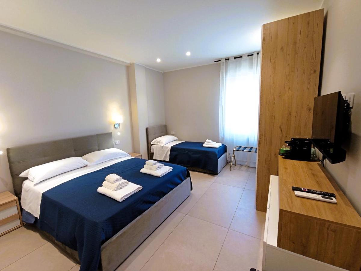 Dreibettzimmer mit eigenem Bad