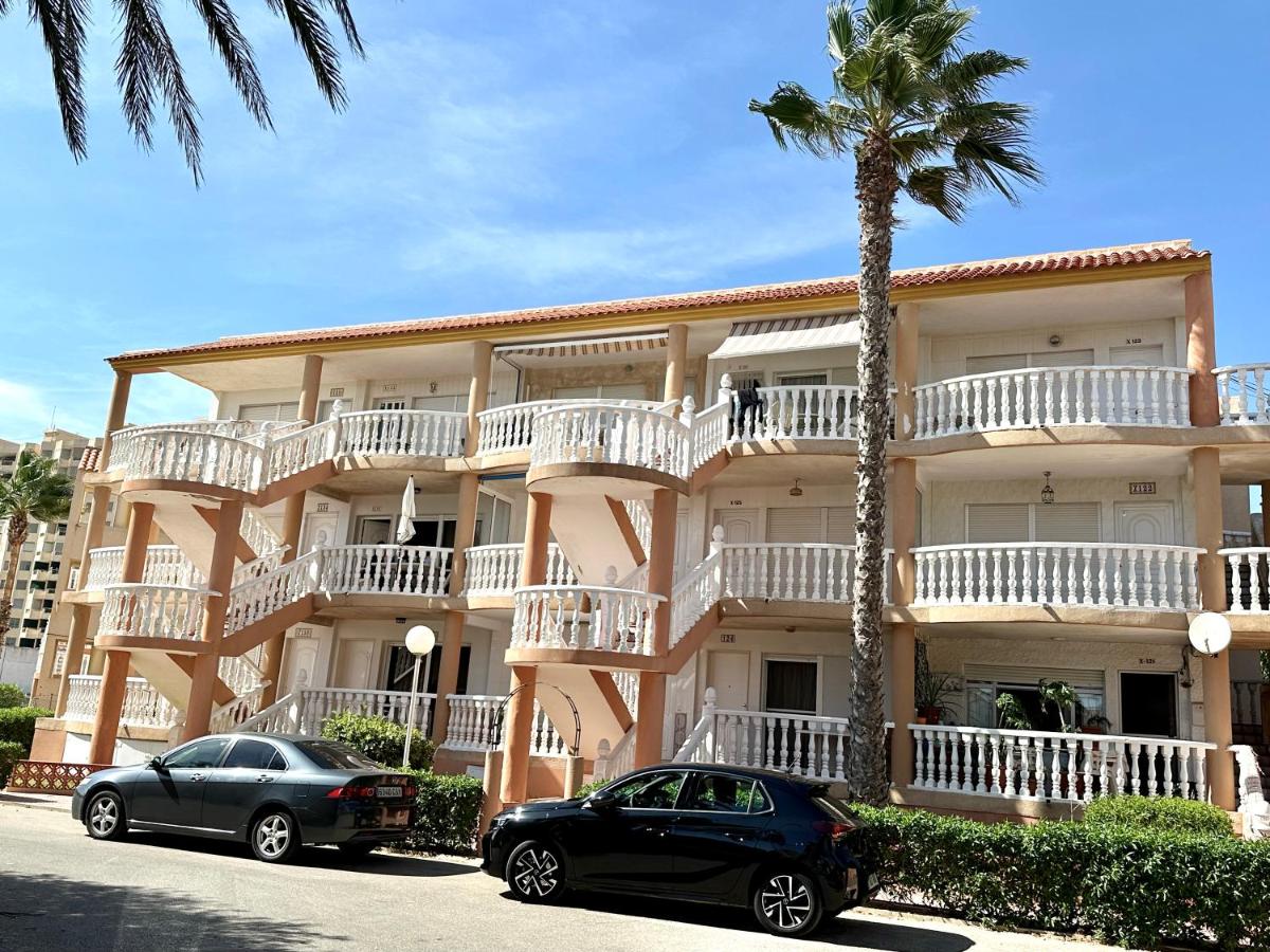 Apartamento en La Manga, Vistas mar, Wifi, AA - B&B