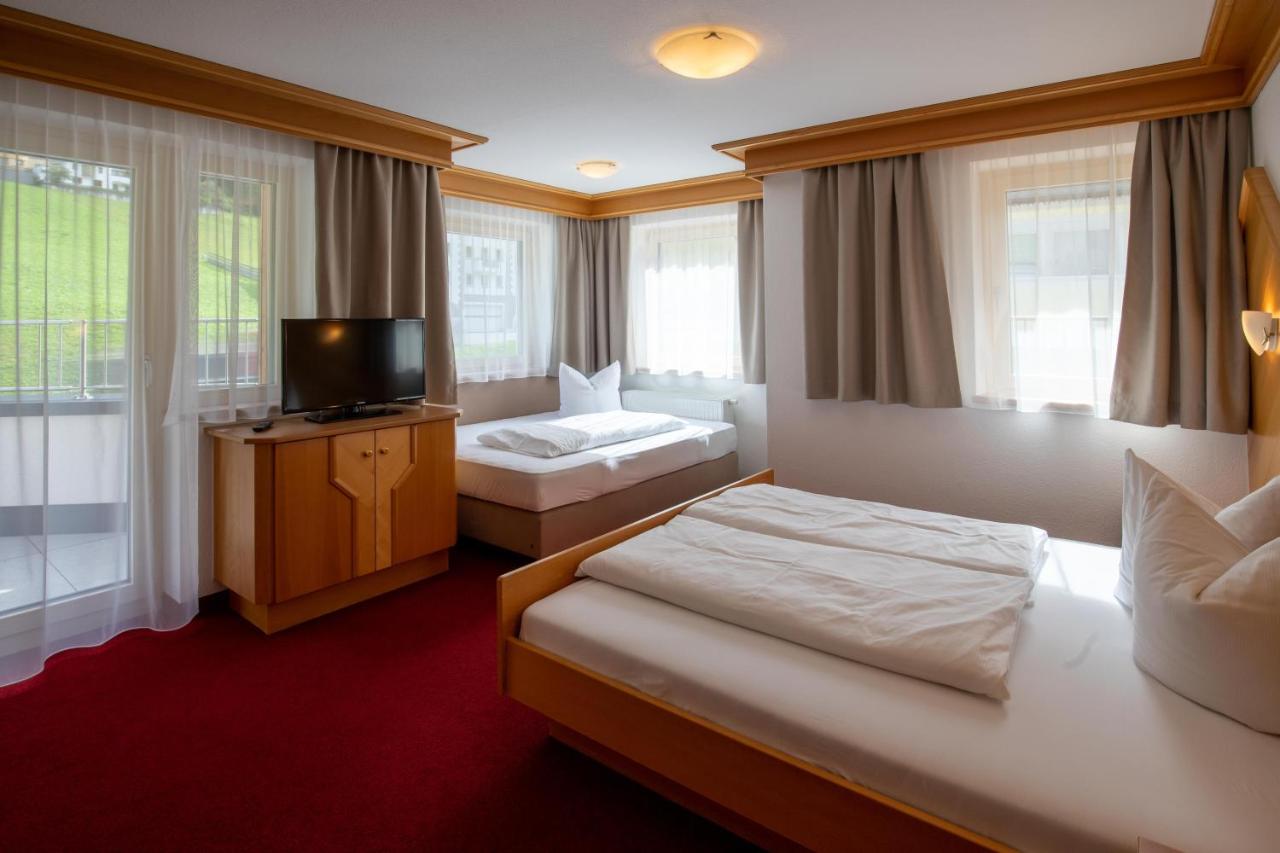Two-Bedroom Apartment with Balcony B