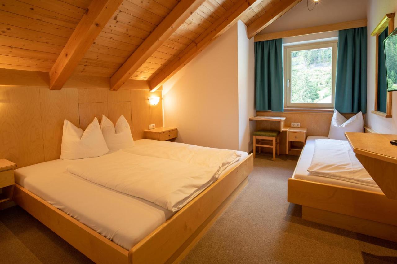 Two-Bedroom Apartment E with balcony