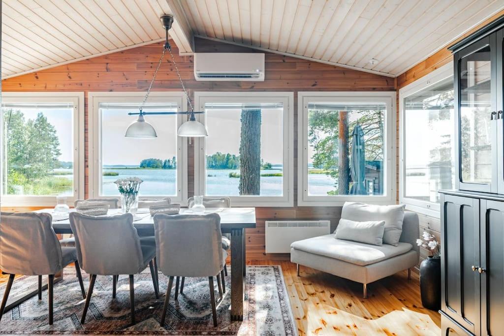 Unelmien merenrantamökki - 1,5h Helsingistä - B&B Pörtnor