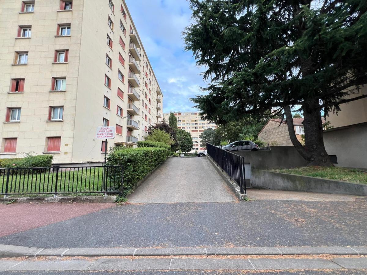 2 pièces lumineux proche Paris - Parking gratuit - Bed and Breakfast
