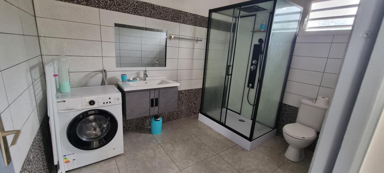 F2 Meublé - GOSIER - possibilité location véhicule - Chambres d’hôtes Le Gosier