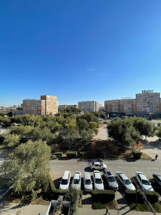 Апартаменты в центре города #1 - B&B Aktobe