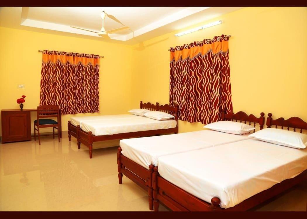 Alapatt Homestay - B&B