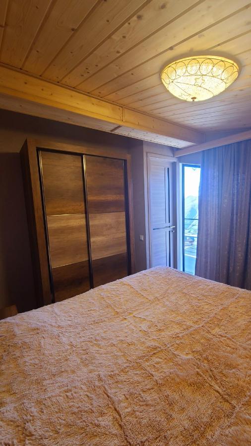Appartamento con 2 Camere da Letto e con Vista Montagna