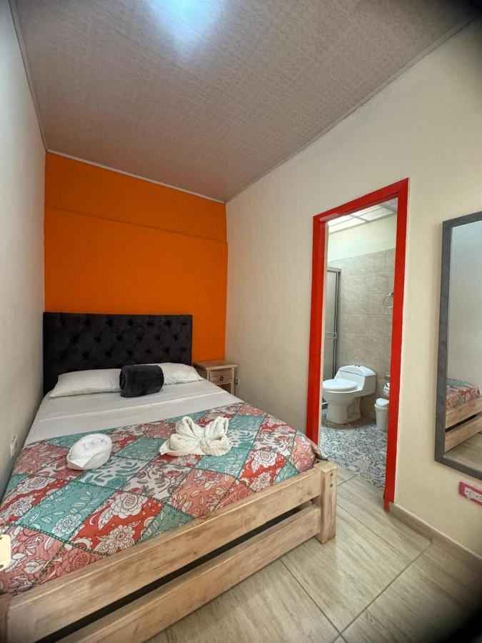 Camera Singola con Bagno Privato