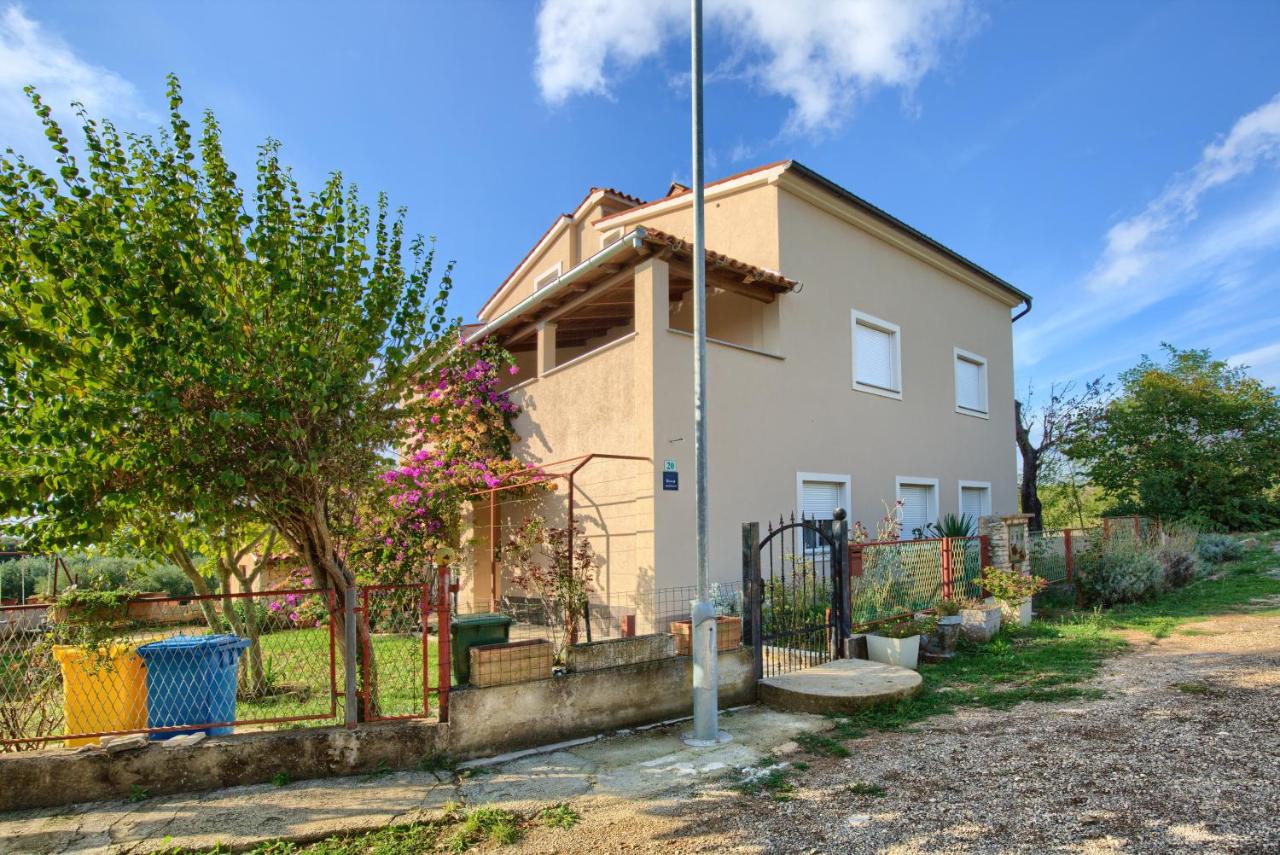 Apartments Lenny - B&B Gallesano