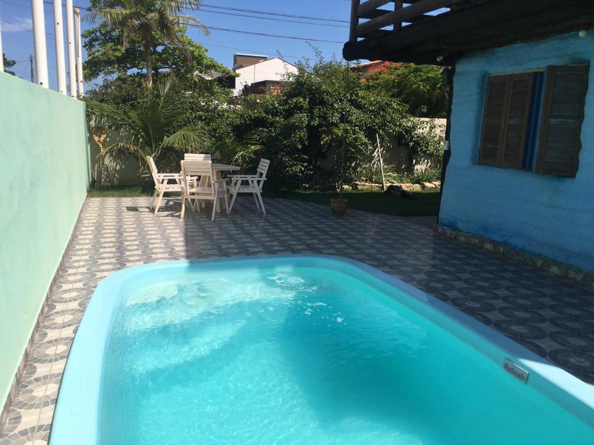 Biocasa com piscina a 1 quadra e meia da Praia - B&B