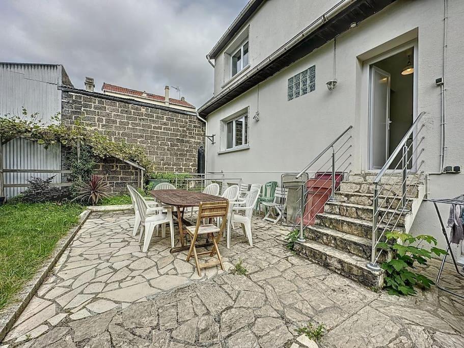 Grande maison chic proche Paris - Chambres d’hôtes
