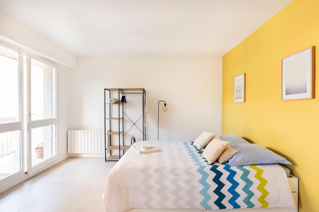 Studio hyper-centre avec parking - Ferienwohnung