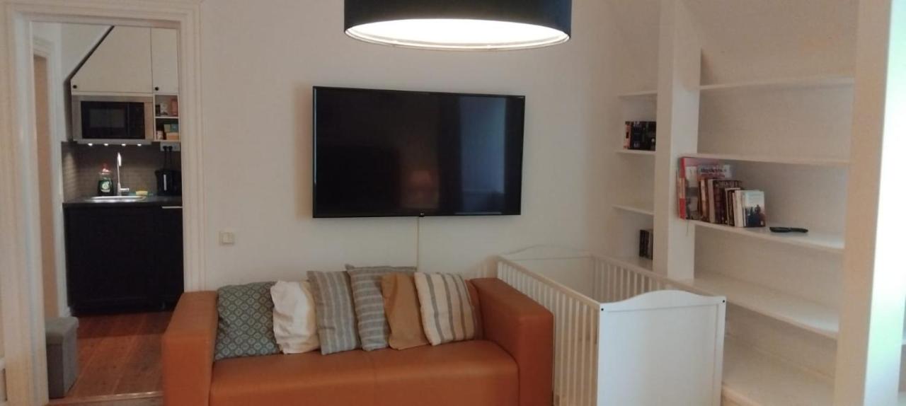 Private one room apartment in OLD TOWN - B&B