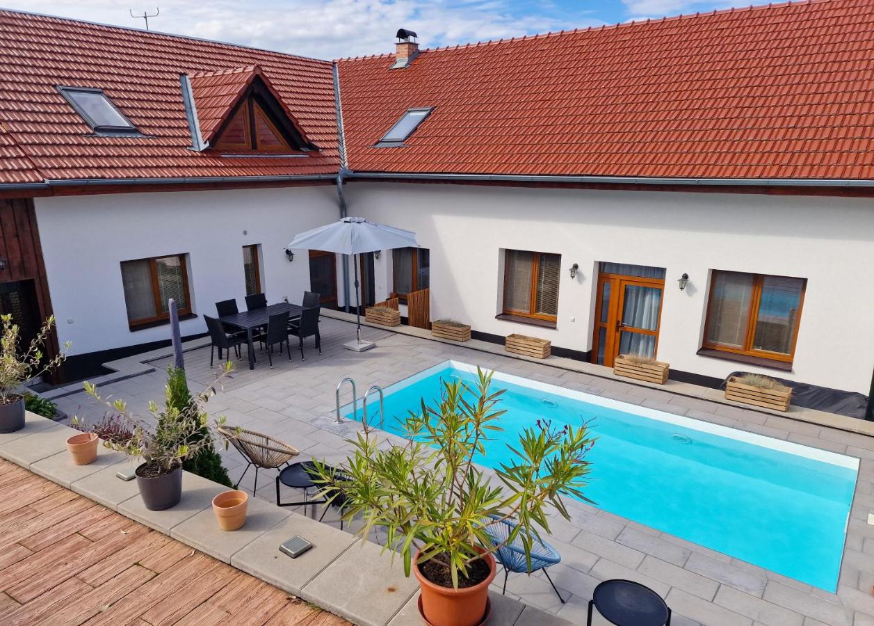 Summerhouse penzion Bavory - Ferienwohnung