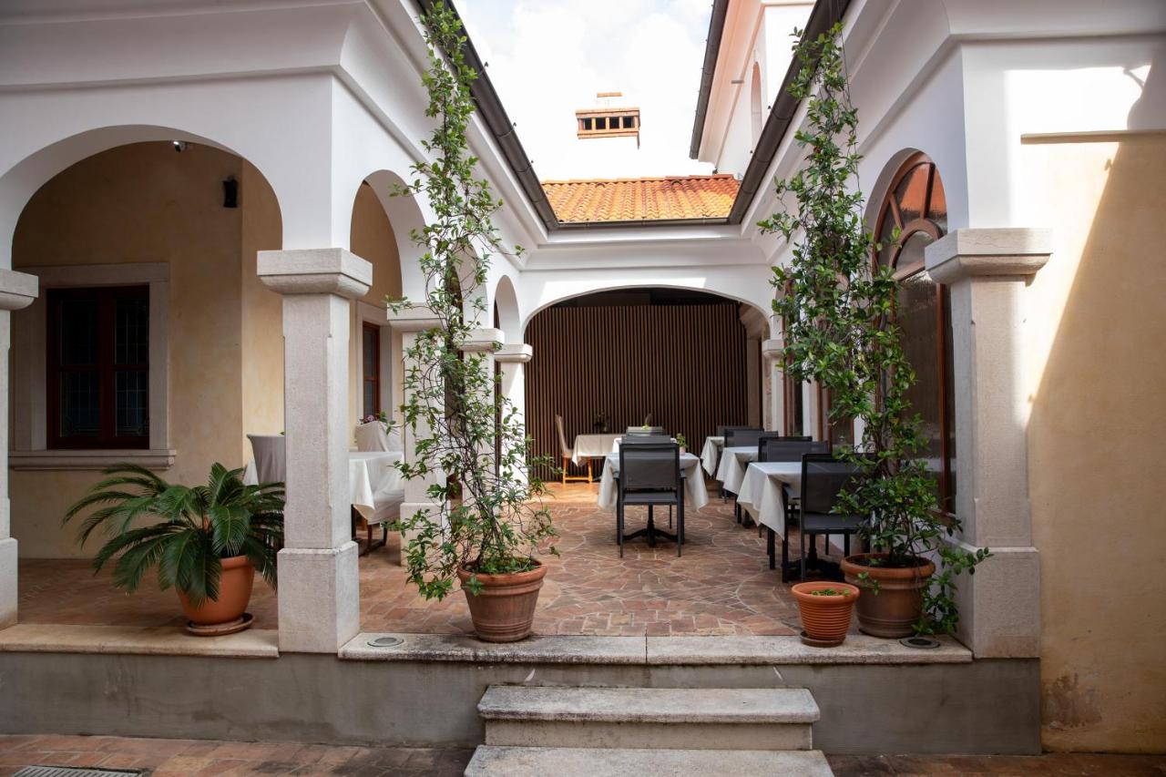 Villa Pasis - B&B