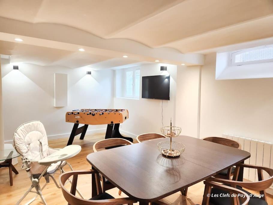 Belle maison de ville, 7 couchages, centrale - Chambres d’hôtes Deauville