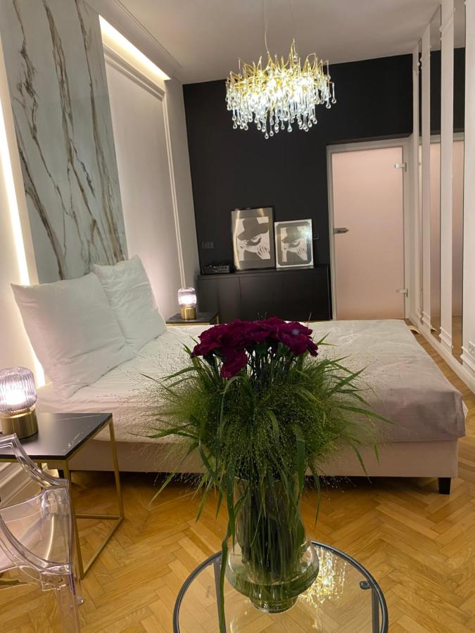 Apartament 60 m2, Dąbrowskiego 12 - B&B